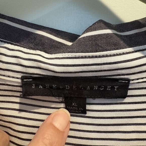 Jane + Delancey Blouse Women Size XL Gray White Stripe Roll Tab Sleeve Top - Picture 2 of 12